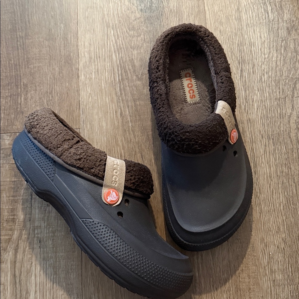 CROCS Brown Loafers Slip-Ons with Cozy Fleece Lining